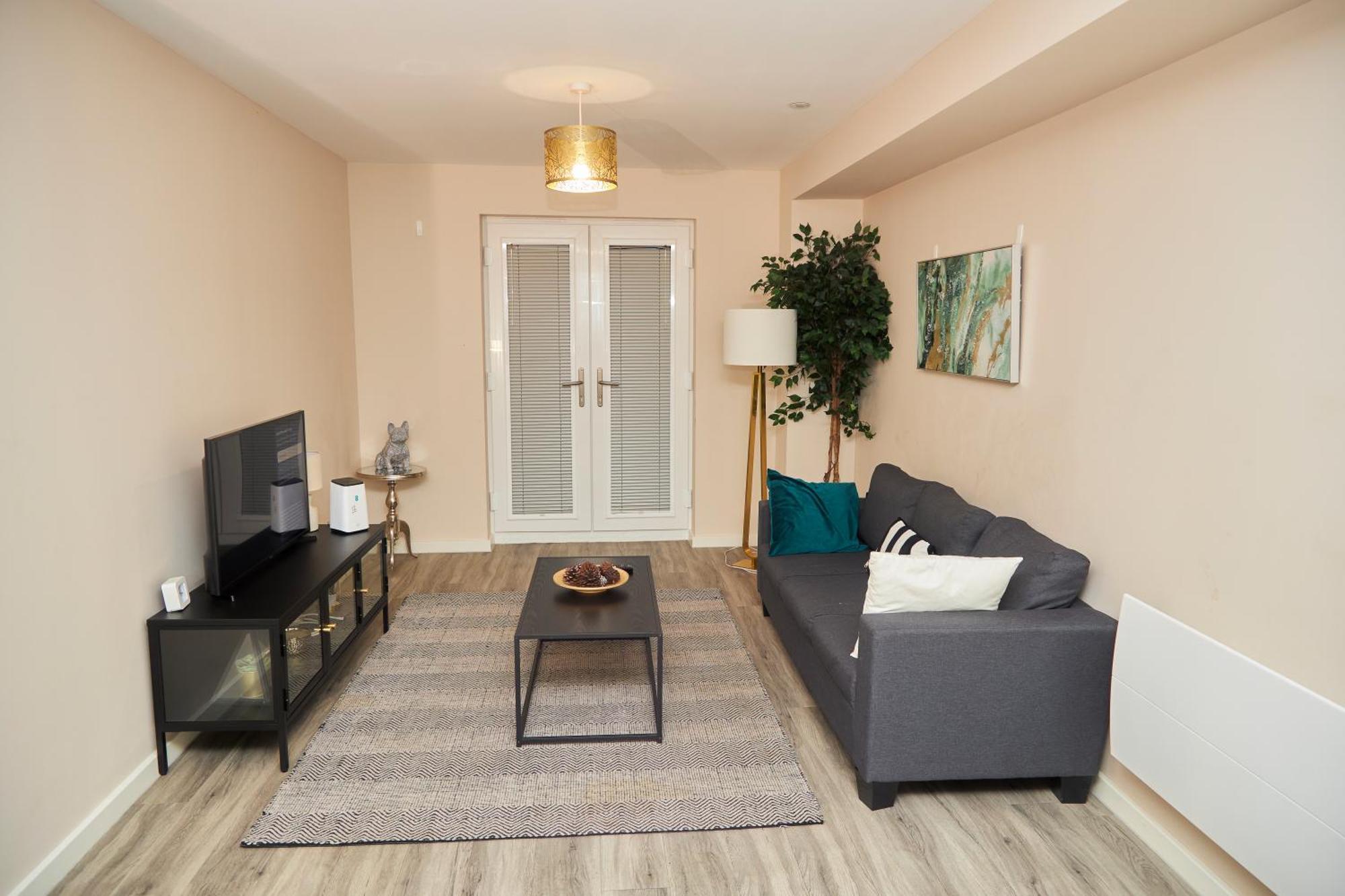Deluxe And Cozy Two Bedroom With 1 Bathroom And Open Balcony Manchester Exteriér fotografie
