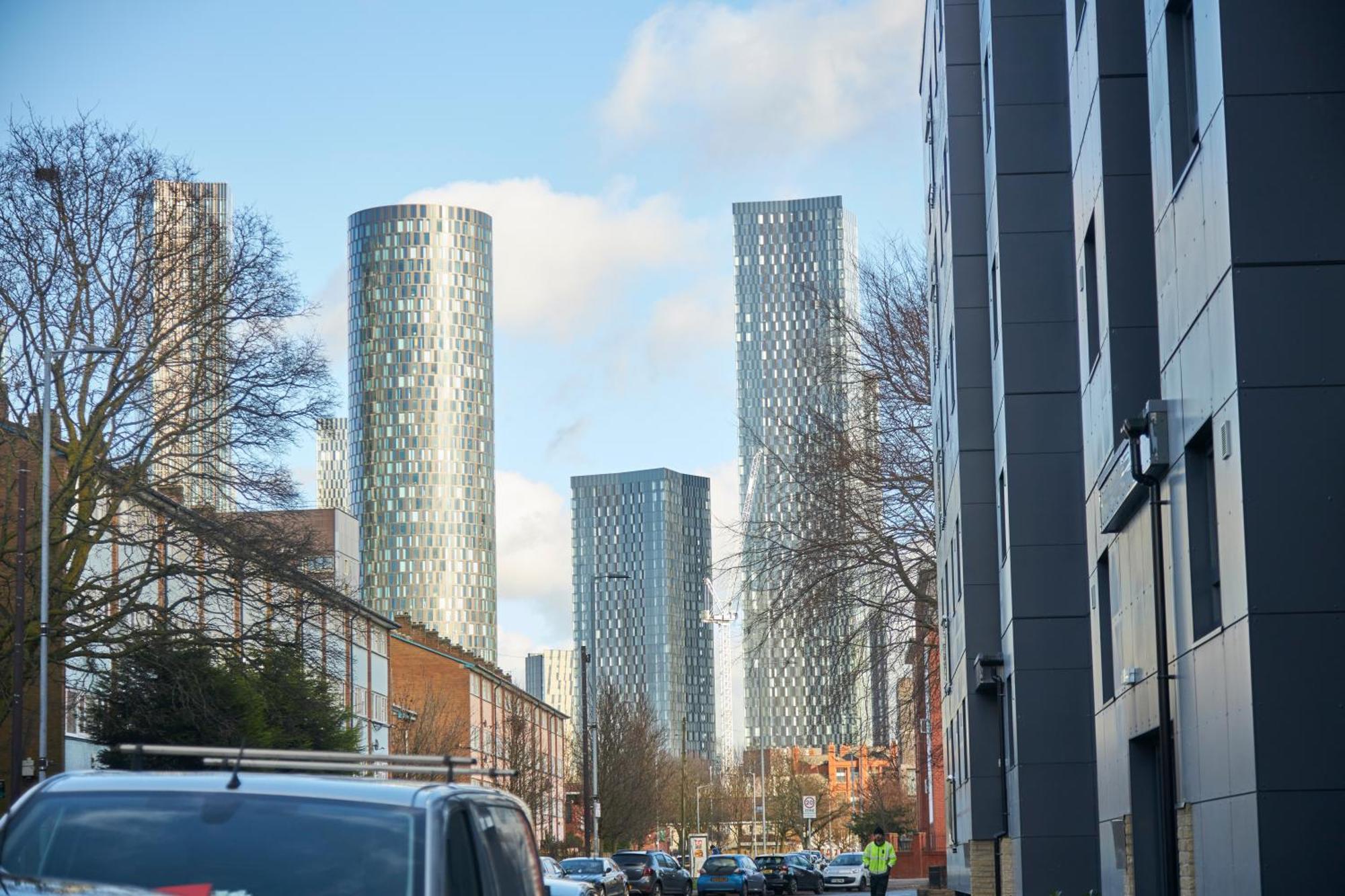 Deluxe And Cozy Two Bedroom With 1 Bathroom And Open Balcony Manchester Exteriér fotografie